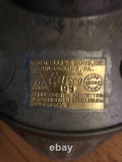 Antique 5 Gallon Oil Can Wadhams Ellisco Embossed Letters Gas Service Station