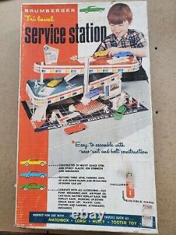 Brumberger Tri Level Service Gas Station Tin Lithograph Diorama Cars Toy Set