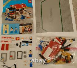 LEGO Set 6378 Shell Gas Service Station + Instructions + Stickers Complete MINT