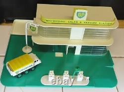 Lesney Matchbox MG-1 BP Gas / Petrol Sales and Service Station, & BP OIL TRUCK