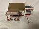 Mth Railking Esso Country Gas Service Station Garage Building With Pumps 30-90301