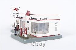 O Scale Danbury Mint Mobil Gas Full Service Station Model with Clock Lighted