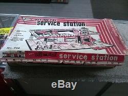 VINTAGE SUPERIOR SERVICE GAS STATION RARE by COHN TIN LITHOGRAPHED (FC13-T)
