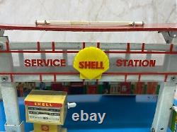 Vintage 1969 Fold Up SHELL SERVICE STATION Gas Station Toy