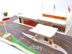 Vintage 1970s Matchbox Lesney Service Station BP Gas Oil MG-1 Playset Complete