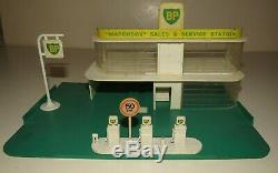 Vintage Lesney Matchbox MG-1 BP Gas / Petrol Sales and Service Station