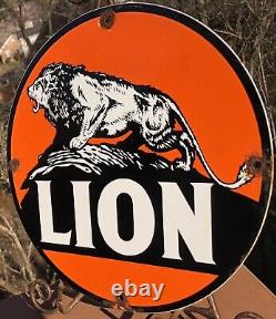 Vintage Lion Gasoline Porcelain Gas & Motor Oil Service Station Pump Plate Sign