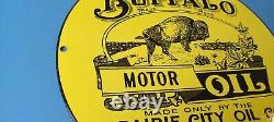 Enseigne en porcelaine très lourde de la station-service Vintage Buffalo Gasoline