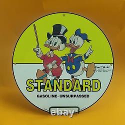 Panneau De La Station-service De Walt Disney Yellow Duck Pour L'essence Standard