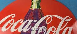 Panneau bombé en porcelaine de station-service de pompe à essence Coca Cola vintage