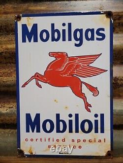 Panneau en porcelaine vintage de la marque Mobil pour station-service, huile moteur, garage de réparation et vente de Pegasus