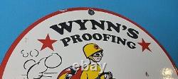 Plaque d'enseigne de pompe de station-service en porcelaine Vintage Wynns Proofing Racing Gas
