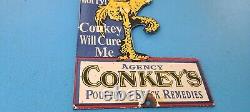 Plaque d'enseigne de station-service Vintage Conkey's Poultry Porcelain Gas Pump Service Store