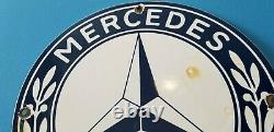 Signe Vintage De Concessionnaire De Station-service D’automobile De Gaz De Mercedes Benz