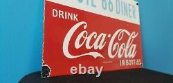 Signe Vintage De Station D’service De Porcelaine De Coca Cola 66