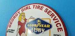 Vieille Goodyear Pneus Porcelaine Gaz Curvy Gal Girl Service Station Pump Sign