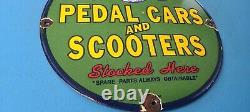 Vieux Cyclopes Pedal Cars Porcelaine Jouets Scooters Station Service Essence Pump Sign