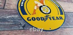 Vintage Goodyear Essence De Porcelaine Bouteilles Larges Station De Service Auto Tire Signe